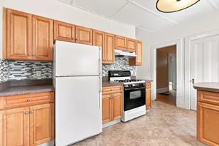 18 Crawford St, Malden, MA 02148 - Photo 9