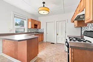18 Crawford St, Malden, MA 02148 - Photo 7