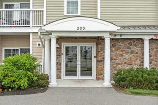 200 Martins Lndg, North Reading, MA 01864 - Photo 3
