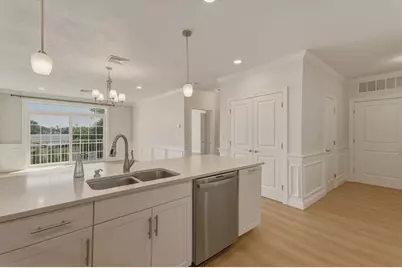 320 Middlesex Ave #A203, Medford, MA 02155 - Photo 5