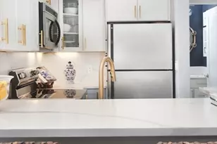 60 Gibson St, Boston, MA 02122 - Photo 13