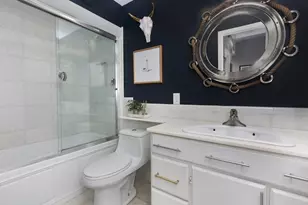 60 Gibson St, Boston, MA 02122 - Photo 15