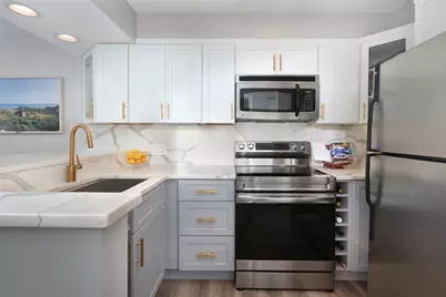 60 Gibson St #104, Boston, MA 02122 - Photo 11