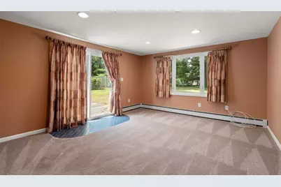 21 Greenleaf Road, Natick, MA 01760 - Photo 9