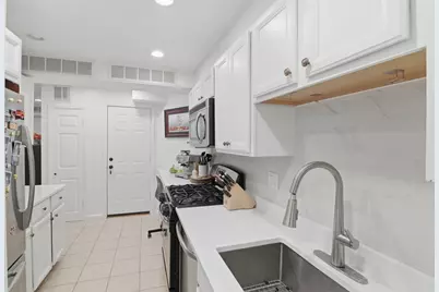 1584 Beacon St #A, Brookline, MA 02446 - Photo 17