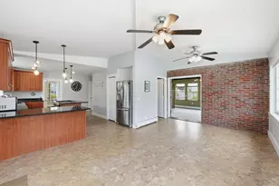 117 Cook Ln, Marlborough, MA 01752 - Photo 11