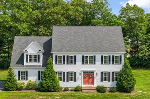 2 Hodgman Wy, Plainville, MA 02762 - Photo 1