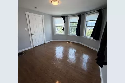 28 Minot St #3, Lynn, MA 01905 - Photo 3