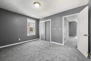 95 Flint St, Fall River, MA 02723 - Photo 25
