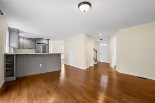 95 Franklin St, Wrentham, MA 02093 - Photo 9