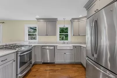 95 Franklin St, Wrentham, MA 02093 - Photo 5