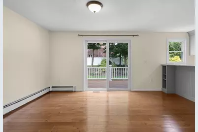 95 Franklin St, Wrentham, MA 02093 - Photo 11