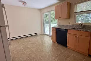 9 Greenhalge St, Worcester, MA 01604 - Photo 3