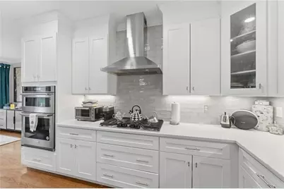 685C Curtis Corner, South Kingstown, RI 02879 - Photo 9