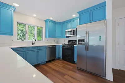 109 Pine Street, Franklin, MA 02038 - Photo 5