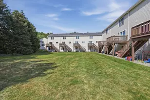 28 Groveland Commons Way, Groveland, MA 01834 - Photo 27
