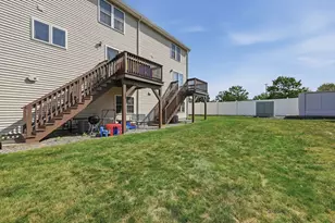 28 Groveland Commons Way, Groveland, MA 01834 - Photo 29