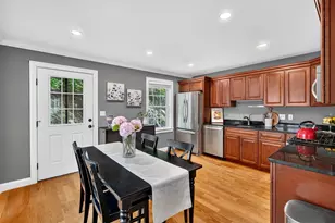 89 Overland Rd, Waltham, MA 02451 - Photo 5