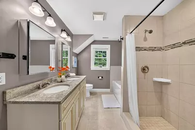 89 Overland Rd #2, Waltham, MA 02451 - Photo 19