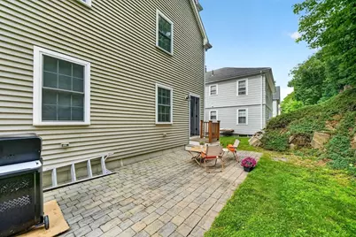 89 Overland Rd #2, Waltham, MA 02451 - Photo 7