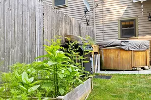 31 Merrimac St, Amesbury, MA 01913 - Photo 27