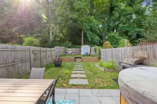31 Merrimac St, Amesbury, MA 01913 - Photo 25