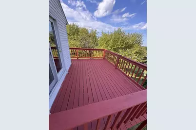 27 Hill St, Leominster, MA 01453 - Photo 5