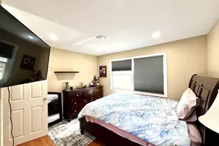 27 Hill St, Leominster, MA 01453 - Photo 33