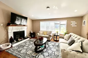27 Hill St, Leominster, MA 01453 - Photo 11