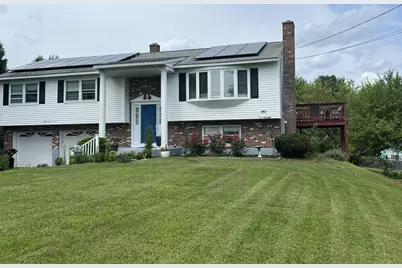 27 Hill St, Leominster, MA 01453 - Photo 3