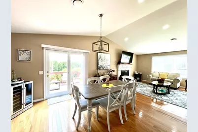 27 Hill St, Leominster, MA 01453 - Photo 13