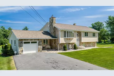 38 Cushing Ln, Acushnet, MA 02743 - Photo 3