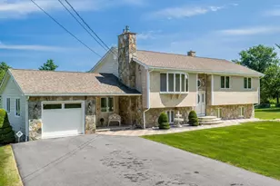 38 Cushing Ln, Acushnet, MA 02743 - Photo 3
