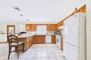 38 Cushing Ln, Acushnet, MA 02743 - Photo 29