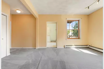 42 Broad St #3, Salem, MA 01970 - Photo 5
