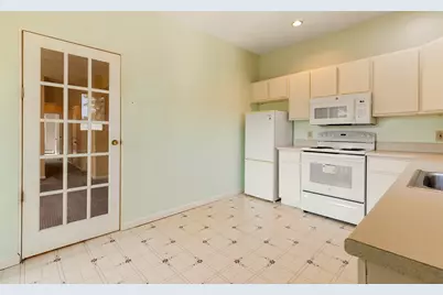 42 Broad St #3, Salem, MA 01970 - Photo 15