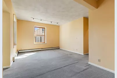 42 Broad St #3, Salem, MA 01970 - Photo 11