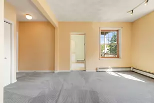 42 Broad St, Salem, MA 01970 - Photo 5