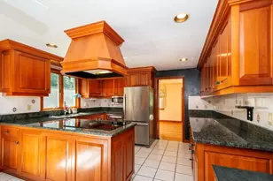 277 East St, Hanover, MA 02339 - Photo 13