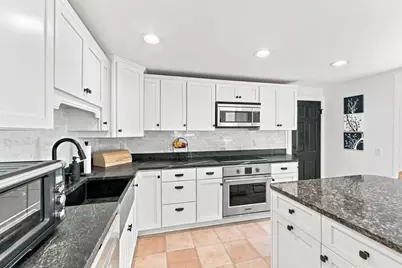 25 Cedarwood Rd, Stoughton, MA 02072 - Photo 7