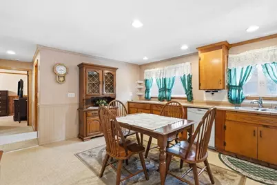 30 Newcomb, Norton, MA 02766 - Photo 7