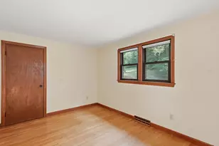 9 Conestoga Rd, Chelmsford, MA 01824 - Photo 13