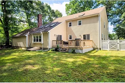 14 Dotty Ann Dr, Framingham, MA 01701 - Photo 3