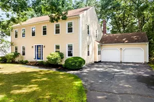 14 Dotty Ann Dr, Framingham, MA 01701 - Photo 1