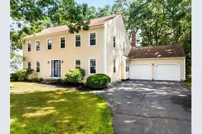 14 Dotty Ann Dr, Framingham, MA 01701 - Photo 1