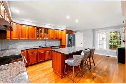 14 Dotty Ann Dr, Framingham, MA 01701 - Photo 7