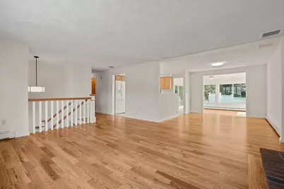 31 Phillips Cir, Waltham, MA 02452 - Photo 11