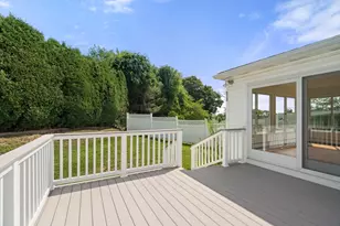 31 Phillips Cir, Waltham, MA 02452 - Photo 5