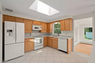 31 Phillips Cir, Waltham, MA 02452 - Photo 15