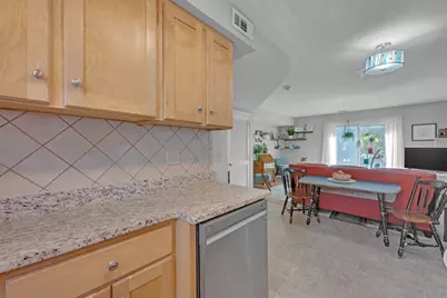 8 Crestview Dr #38, Spencer, MA 01562 - Photo 5